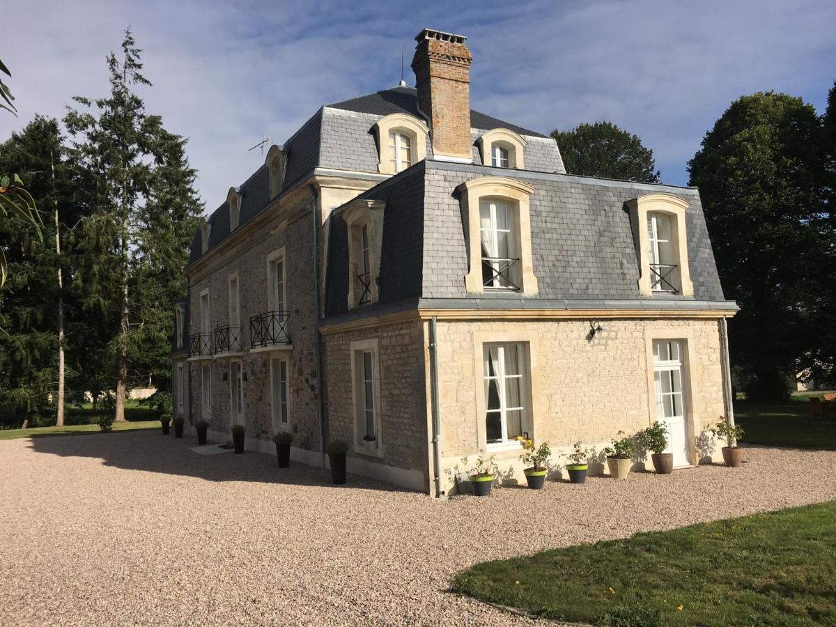 Le Manoir Du Ribardon Bed and Breakfast Neuvy-au-Houlme Εξωτερικό φωτογραφία